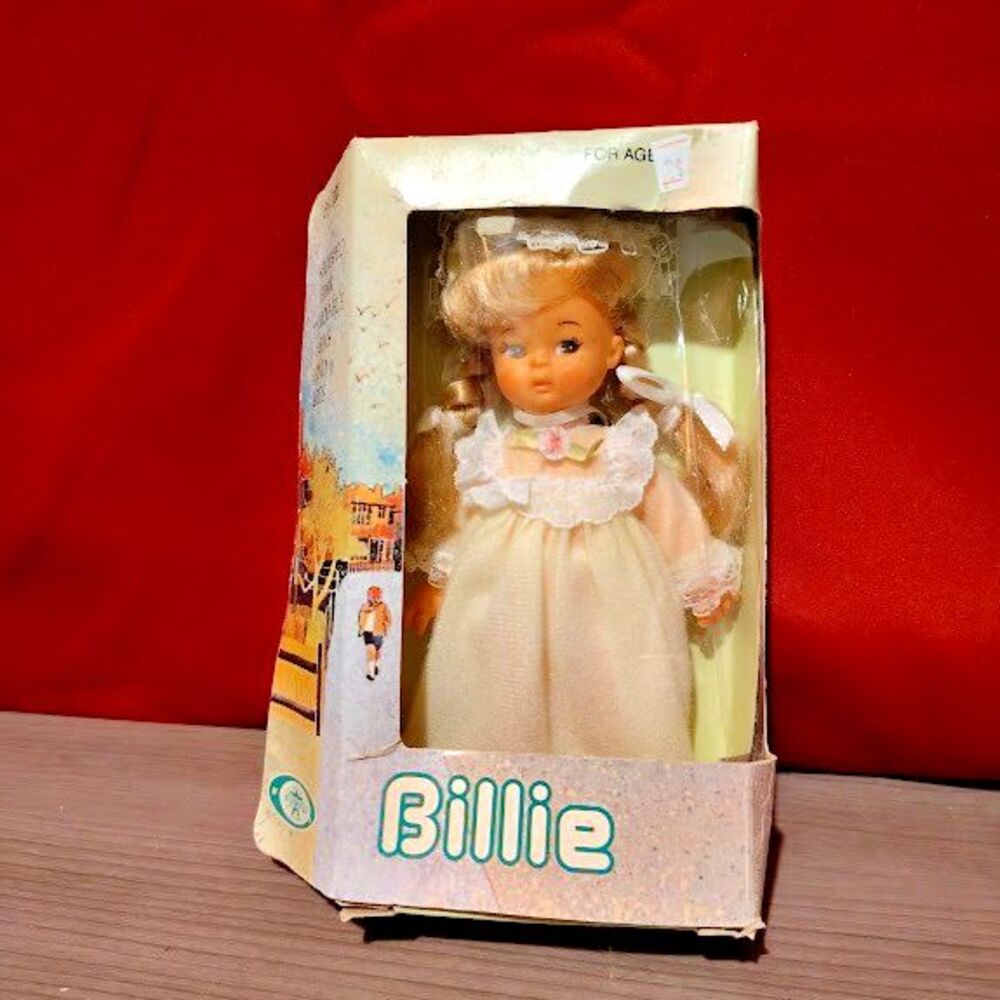 Vtg 6.5 In Playmates Billie Doll Blonde Yellow Nightgown Cap 1970s Damaged Box